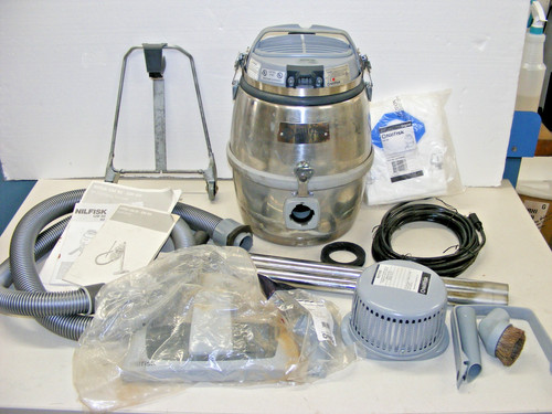 Nilfisk vacuum cleaner - 80,